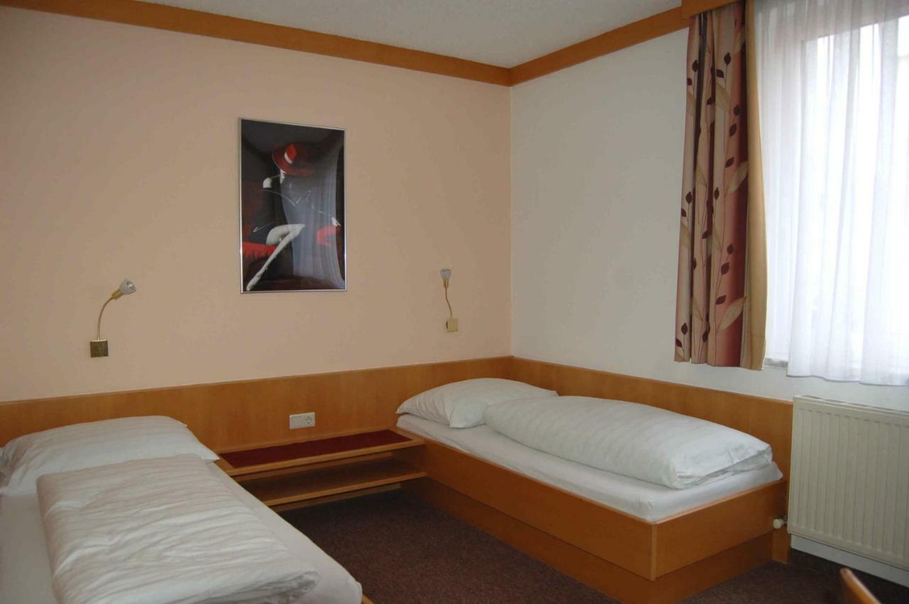 Gasthof Huber Wels Zewnętrze zdjęcie