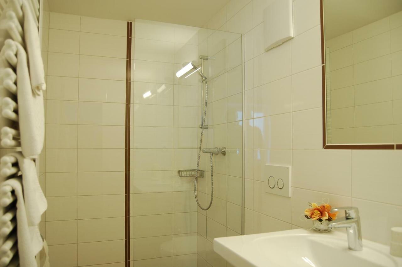 Gasthof Huber Wels Zewnętrze zdjęcie