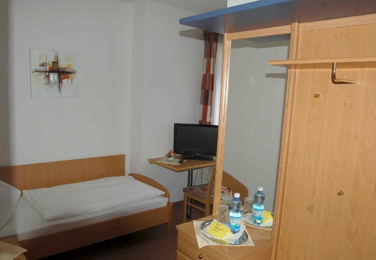 Gasthof Huber Wels Zewnętrze zdjęcie